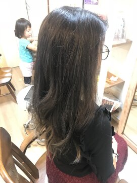 ロカット サロン(Roquat Salon) ロングイルミナカラーアッシュ【ヘアアレンジ　立川/立川南/袴】