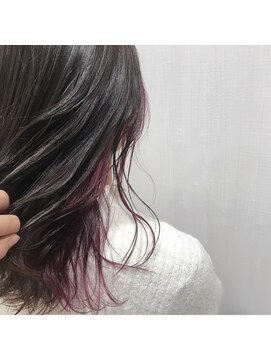 リジョイスヘア エン(REJOICE hair EN) ダークアッシュ×インナーピンク【REJOICEhair EN 根本亜弥】