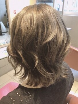 エム インターナショナル 春日部本店(EMU international) ティア×チャコールでつくる透明感カラー