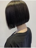 前下がりコンパクトボブ
