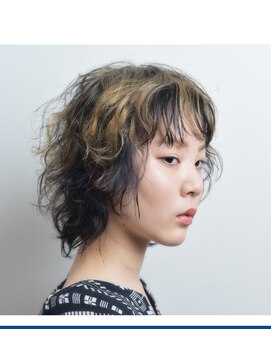 ファースト 吉祥寺(FIRST KICHIJOJI) ミディアムショートウルフ×インナーローライト　【FIRST】.