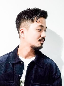 フジヤマバーバーショップ アジト(FUJIYAMA BARBER SHOP ajito) バーバーフェードカットS1103