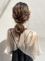 ディティカレスト(Dityca rst)&nbsp;空気感いっぱいのローポニーアレンジ