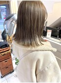 切りっぱなしロブXミルクティーベージュ
