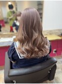 ピンクグレージュ