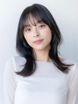 イオ 本厚木(io) ハッシュカット韓国レイヤーフルバングアッシュブラック小顔