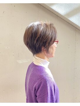 ハルキ ミナト ジャパン オオサカ(HARUKI MINATO japan OSAKA) 40代50代小顔似合わせカットくびレイヤーエモージュ大人可愛い