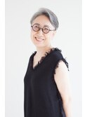 【えがお美容室 奈良店】分け目をカバー◎グレイヘアショート