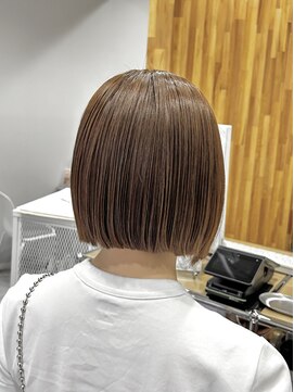 ネオリーブウリ 二子玉川店(Neolive uri) カールセミディシアーカラーレイヤーカット《二子玉川》