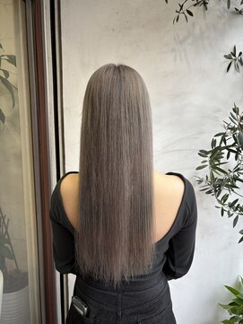 アン(Hair make un) グレージュ