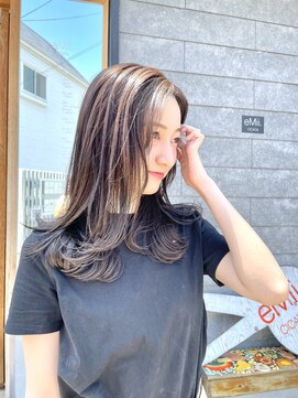 エミイ 鎌倉(eMii.) 【骨格似合わせ】20代30代レイヤーカット