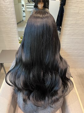 ステア ケース(stair case) 今流行りの落ちる黒染め髪質改善カラー韓国風コテ巻き