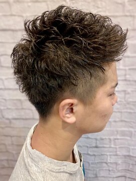 銀座マツナガ 新宿野村ビル店 束間パーマショート