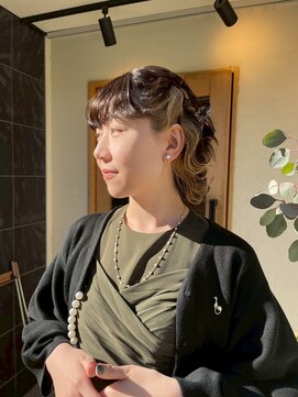 カフネ ジュントス ヨロ(Cafune' juntos YOLO) インナカラーアレンジショートウルフ