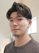 シキ(SIKI)&nbsp;メンズカットハイライトブリーチバレイヤージュパーマ