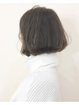 ミチタ(michita) 丸みが可愛いキュートなふわボブ【michita】