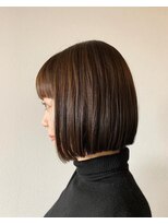 リル(LIL') 前下がりボブ