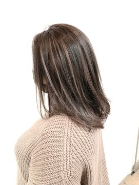 ネオリーブアオバ 高田馬場店(Neolive aoba) 透明感がl綺麗なハイライトカラー