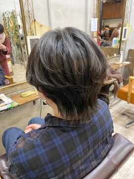 ブーミー(Bor mee) 【Bormee】ヘアドネーションカット ウルフカット