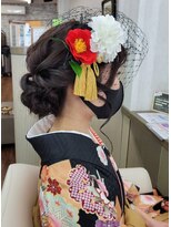 かぐや姫 エルモード フェレ美容室 行徳店&nbsp;卒業式・袴着物の着付けとヘアーセット