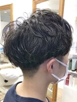 ヘッズ 本八幡店(HEADS)&nbsp;MEN'S HAIR  センターパート　ツイストスパイラル　コンマヘア