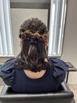 アンダーン(Un done) ボブでも出来るハーフアップアレンジ