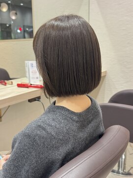 シュク 高円寺(SYUK) 加藤【高円寺】丸みボブ/フェイスレイヤー/オリーブベージュ