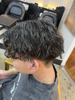 トレドエイト バイ ヘッドライト 横浜店(toledo8 by HEADLIGHT) センターパート×ツイストスパイラルパーマ