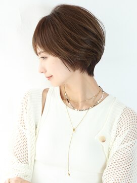 ヘアスタジオルース(HAIR STUDIO LUZ) 40代50代60代の大人ボブ/白髪ぼかしハイライト/堀江/北堀江
