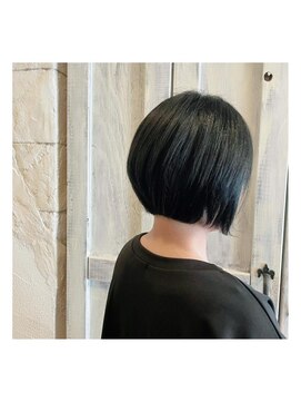 ルパラディ(leparadis) 前下がりショートボブ