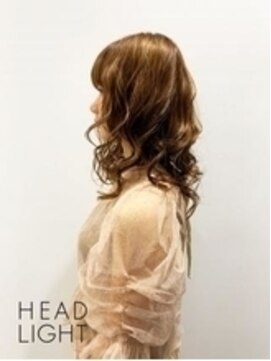 フラッグバイヘッドライト 愛知田原店(FLAG by HEADLIGHT) リッチウェーブが顔周りを飾るレイヤーセミロングモテナチュラル