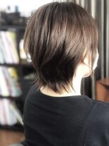 ムーア(MUA)&nbsp;襟足すっきりウルフカット☆