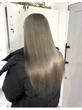 クラン(clan) オリーブグレージュ