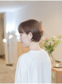 耳かけショートスタイル×オイルカラーベージュ