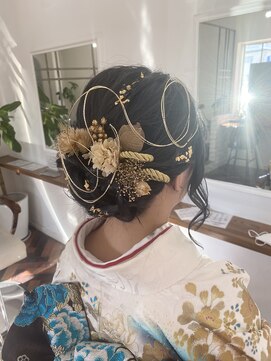 ヘアーアンドメイクアップモパ 成人式ヘア