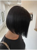 ショートボブ