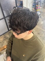 ルーメン 岐阜(ROOO MEN)&nbsp;メンズツーブロックマッシュカット波巻きシャドウパーマ