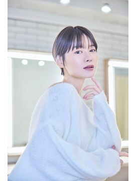 ケアリー 千葉ニュータウン中央(Carelly) イメチェンヘアスタイル/ホワイトブロンド/外ハネボブ