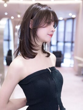 ハバナ 新宿(HAVANA) ミディアムレイヤーカット×ダークアッシュ/顔周り/髪質改善