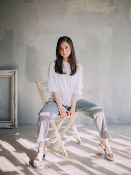 フローラビューティーヘアー(Flora Beauty Hair) ナチュラルロングスタイル/20代/30代/40代/50代/岡山/表町