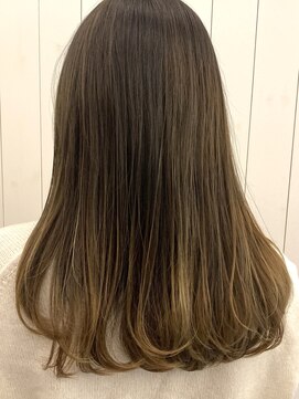 グッデイ ヘアー(GOOD DAY HAIR) 【GOOD DAY HAIR】《ぷつっとカット　グラデーション》下北沢