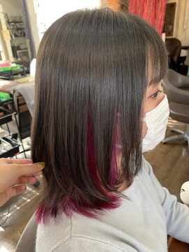 楽流頭 オブヘアー(of hair) レイヤーインナーカラースタイル