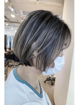 ブリッツ レボ(BLITZ-REVO) ショートボブ×バレイヤージュS