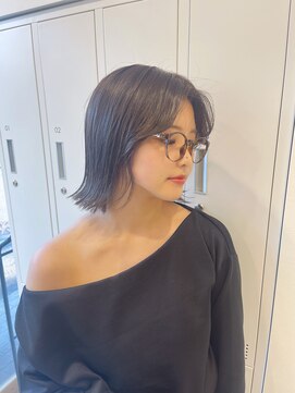 エイミー バイ ハセ(Aimee by HASE) 20代30代40代/ヘイリーボブ×ツヤ感カラー/外ハネボブ/ブラウン