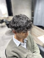 リーオオサカ(Lee Osaka) 波巻きパーマメンズスタイル