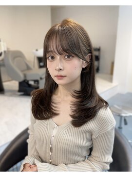 ベル(BEL) 【韓国風】20代、30代◎内巻きストレートハイレイヤー