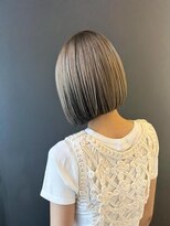 美容室BJ&nbsp;前下がりボブ 切りっぱなしボブ　ブローチ 透明感カラー