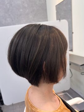 エクファ ヘア リゾート 大津 瀬田店(ex-fa hair resort) イメチェン/ホワイトブロンド/外ハネボブ/美髪/大津/瀬田