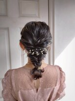 アロマ ヘアー ルーム 新宿3号店(AROMA hair room)&nbsp;編み下ろし　ヘアアレンジ　お呼ばれヘア　ローポニー