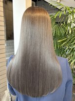 ディスイズ(thisis)&nbsp;【thisis】明るめグレー　韓国風/レイヤーカット